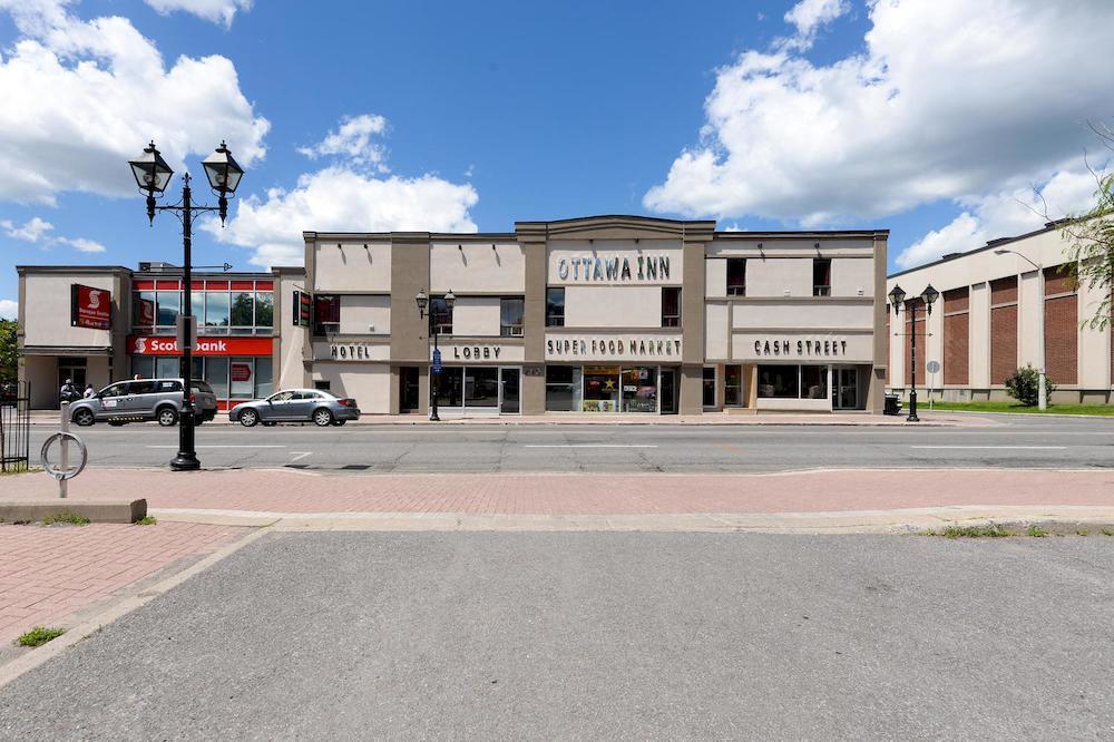 Ottawa Inn Hotel Extérieur photo