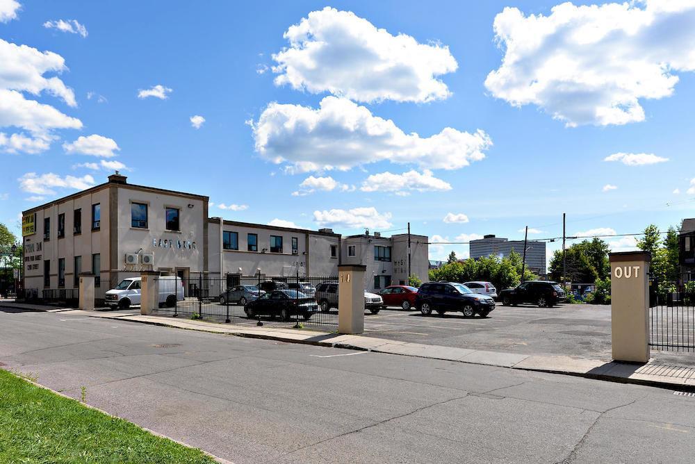 Ottawa Inn Hotel Extérieur photo